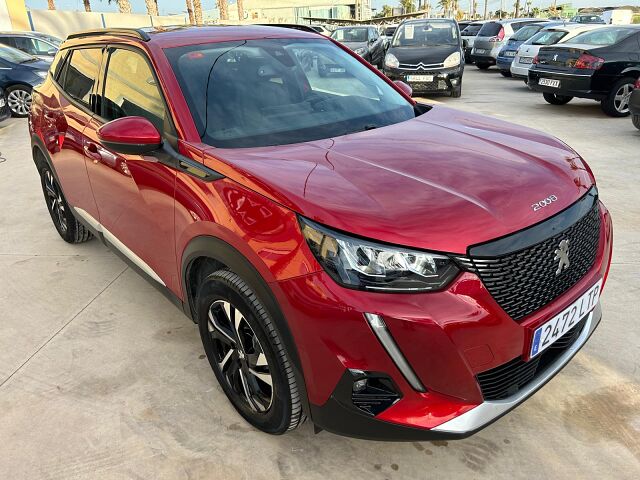 PEUGEOT 2008 ALLURE 1.2 E-THP AUTO SPANISH LHD IN SPAIN 16000 MILES SUPERB 2021